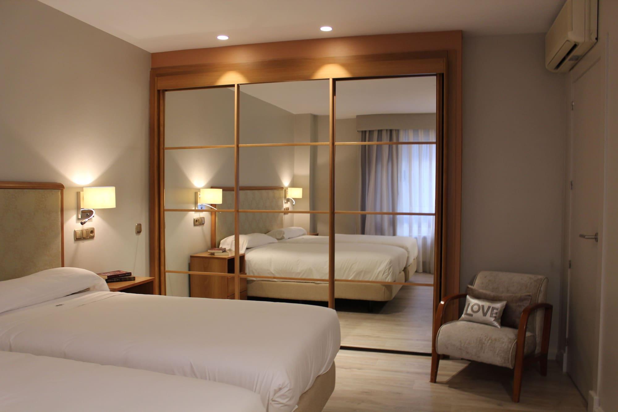 Hotel Carreno Ов'єдо Екстер'єр фото