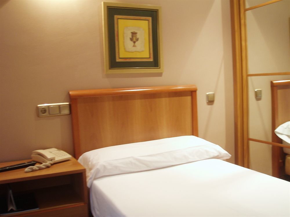 Hotel Carreno Ов'єдо Екстер'єр фото