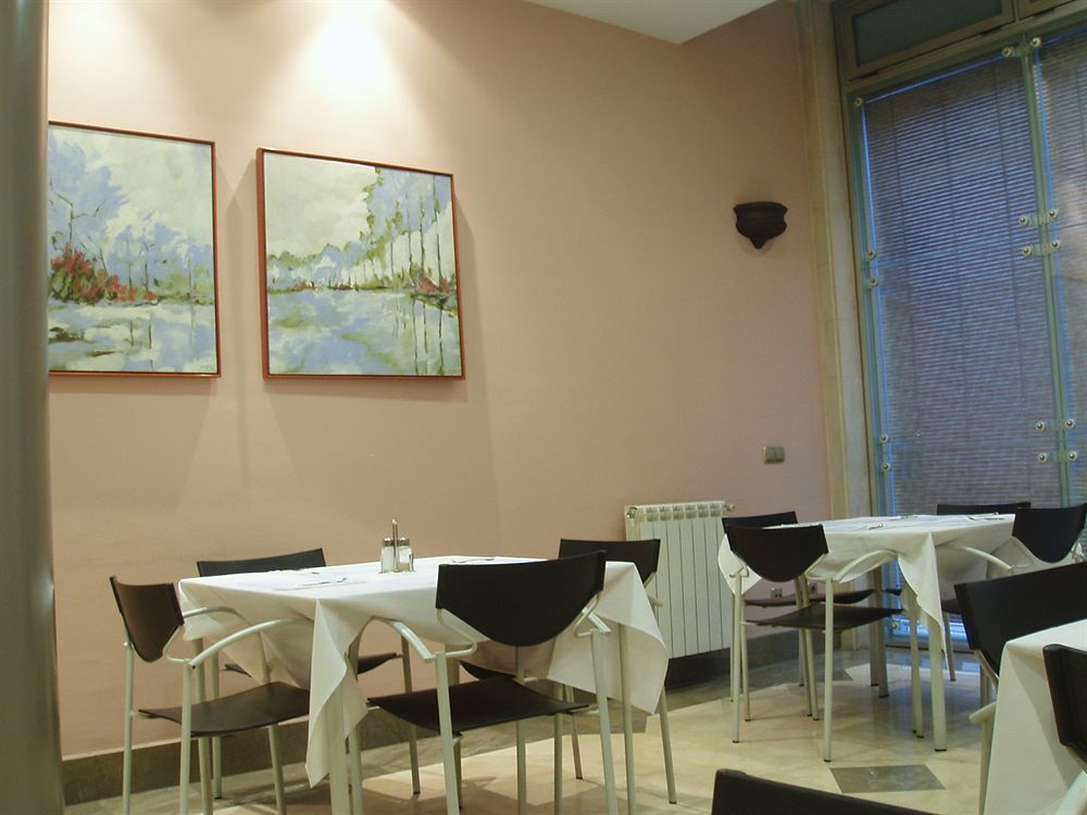 Hotel Carreno Ов'єдо Екстер'єр фото