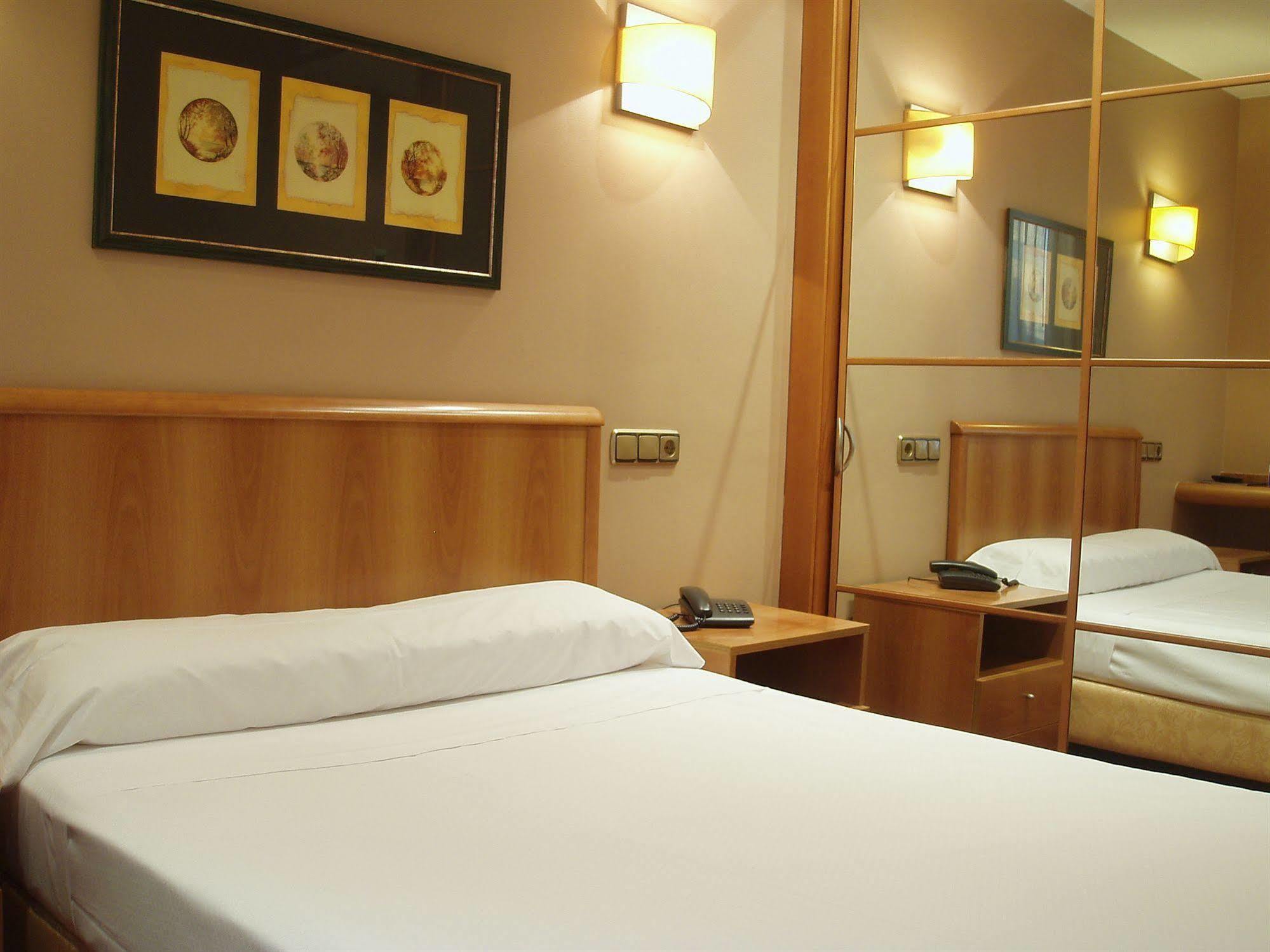Hotel Carreno Ов'єдо Екстер'єр фото